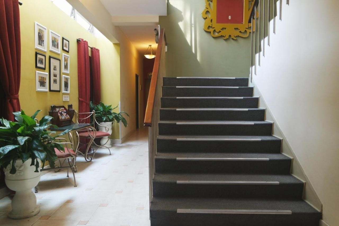 Leon De Oro Inn & Suites Lima Exteriör bild