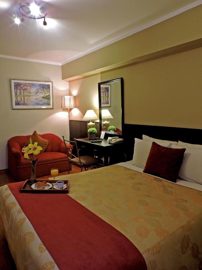 Leon De Oro Inn & Suites Lima Exteriör bild